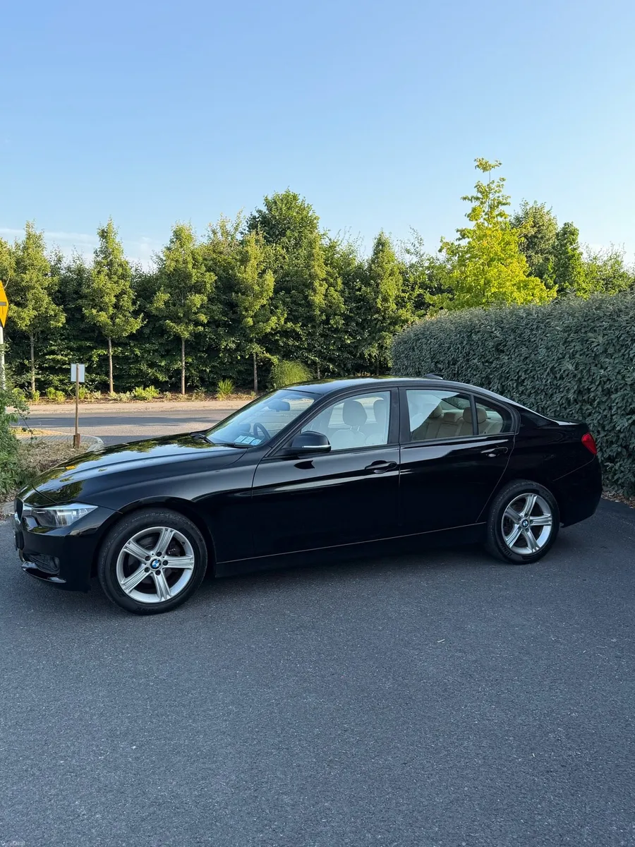 2013 BMW 3-series Diesel Automatic - Image 4
