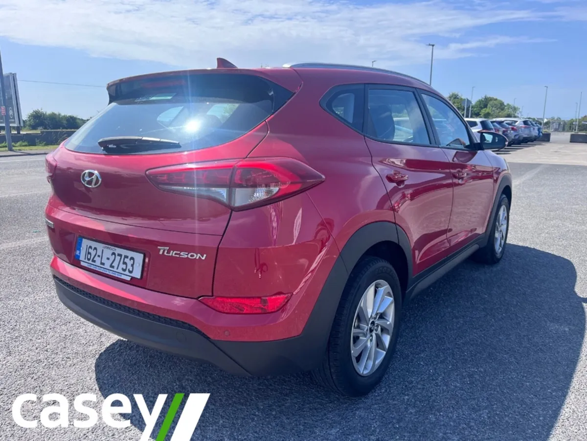 Hyundai Tucson 1.7 SE NAV BLD 116PS 5DR - Image 3