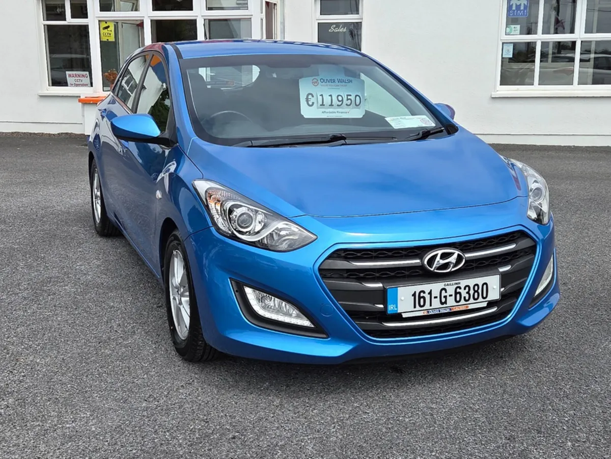 Hyundai i30 SE BLUE DRIVE 110PS 5DR - Image 2