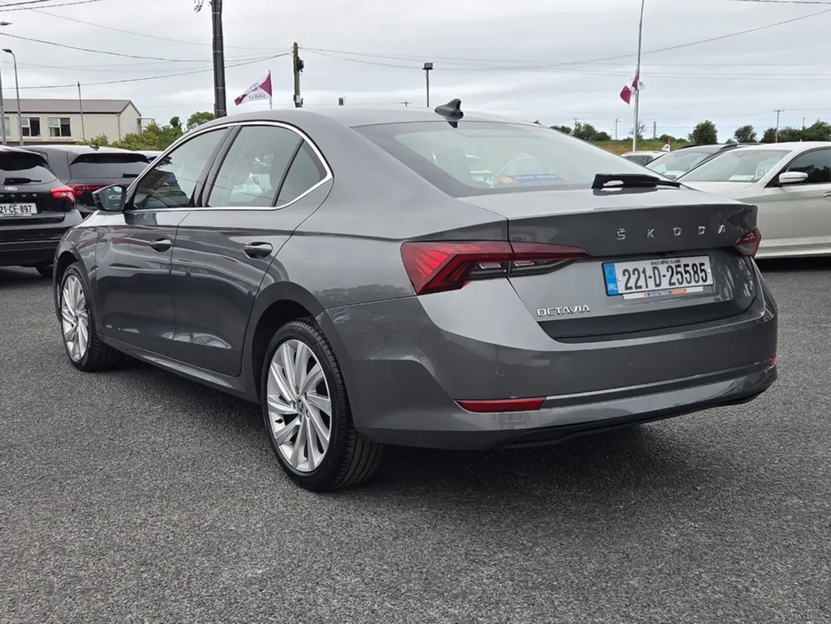 Skoda Octavia STYLE 2.0 TDI 150HP DSG 5 5DR AUTO - Image 6