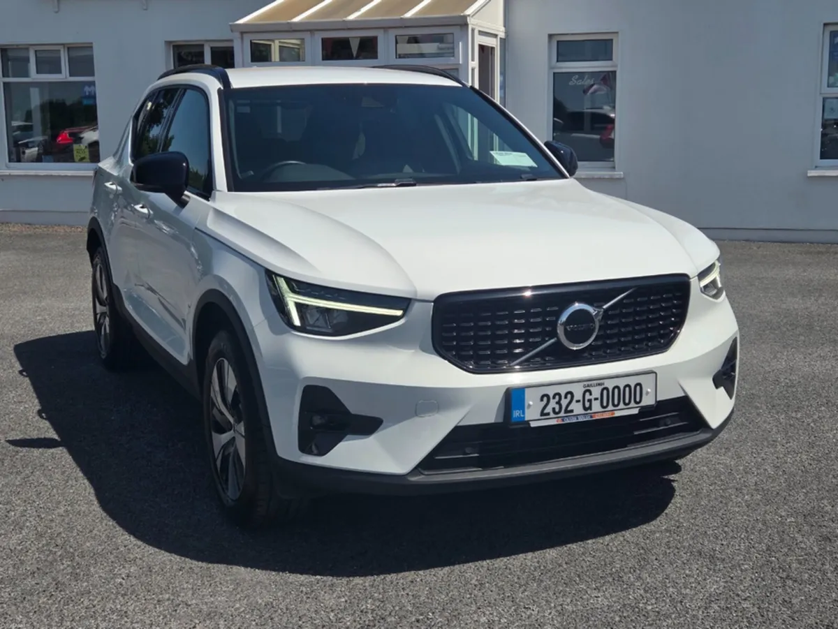 Volvo XC40 + T4 RECHARGE AUTO PLUS - Image 2