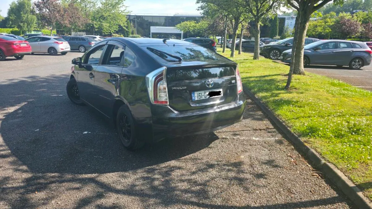Toyota prius 2015{Fresh NCT 07/27} 228k km - Image 5