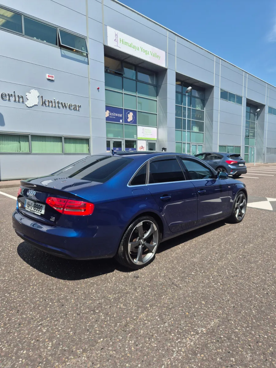 Audi A4 2015 - Image 6