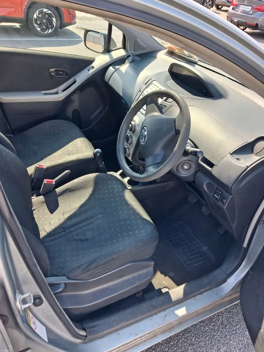 Toyota Yaris 2007 - Image 2