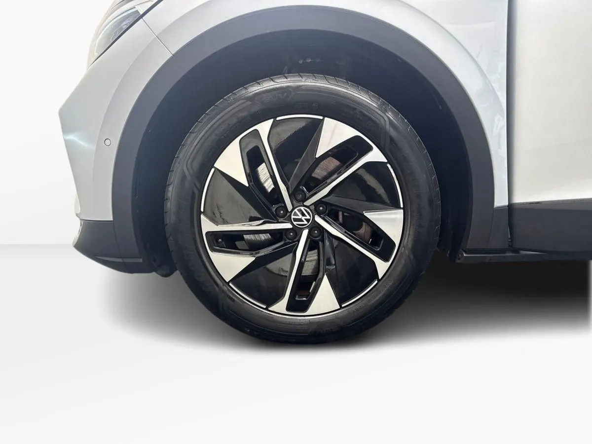 Volkswagen ID.4 LIFE 77kWh *JUST IN* €70 PER WEEK - Image 5