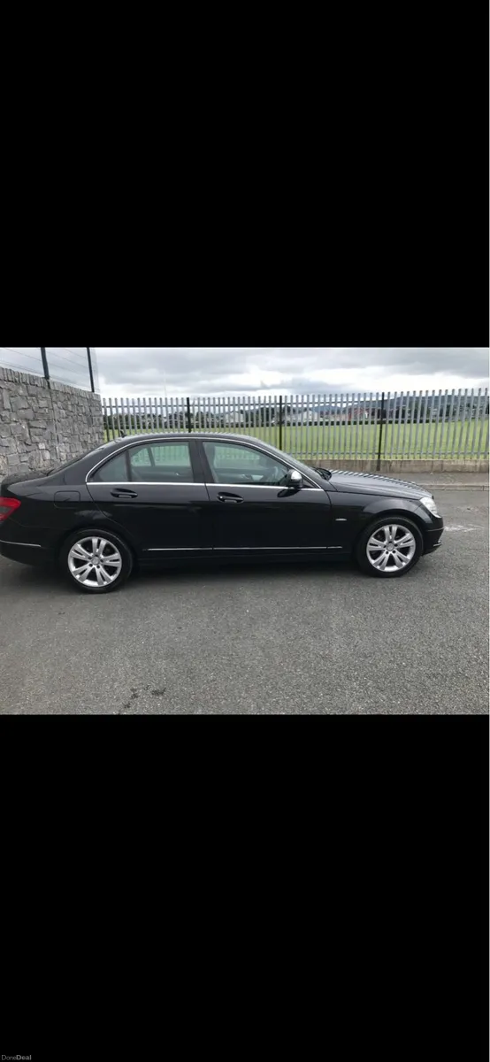 Mercedes Benz - Image 3
