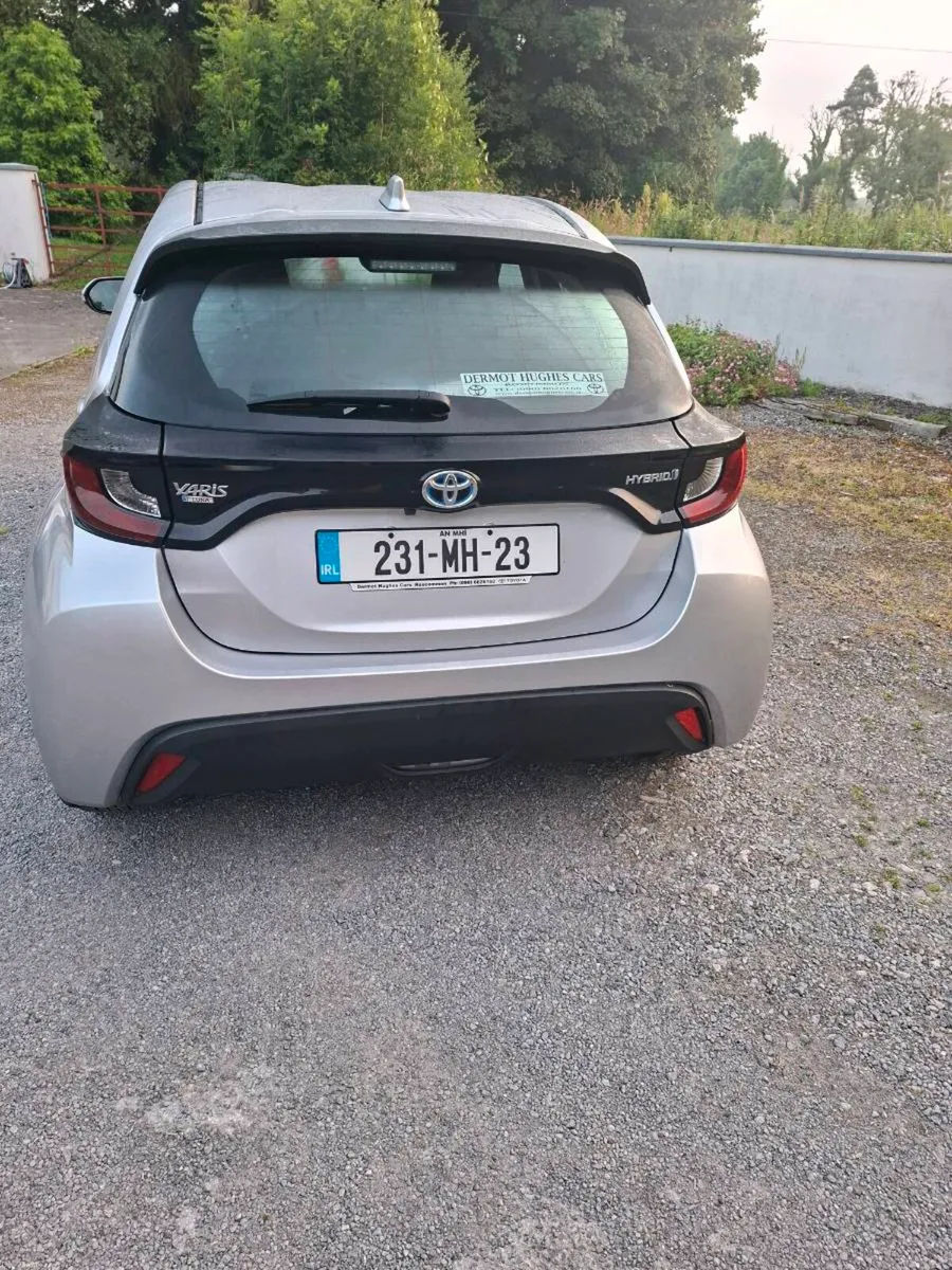 Toyota Yaris Hybrid - Image 4