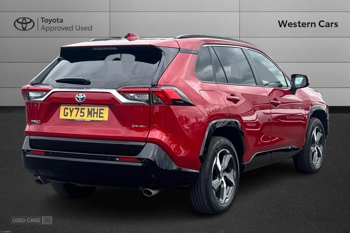 Toyota RAV4 2.5 VVT 18.1kWh Design CVT 4WD Euro 6 - Image 2