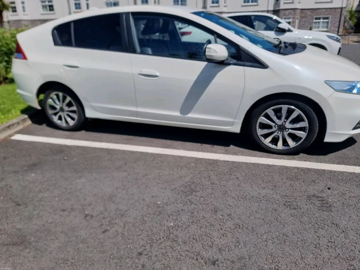 2013 Honda Insight Hybrid Auto - Image 2