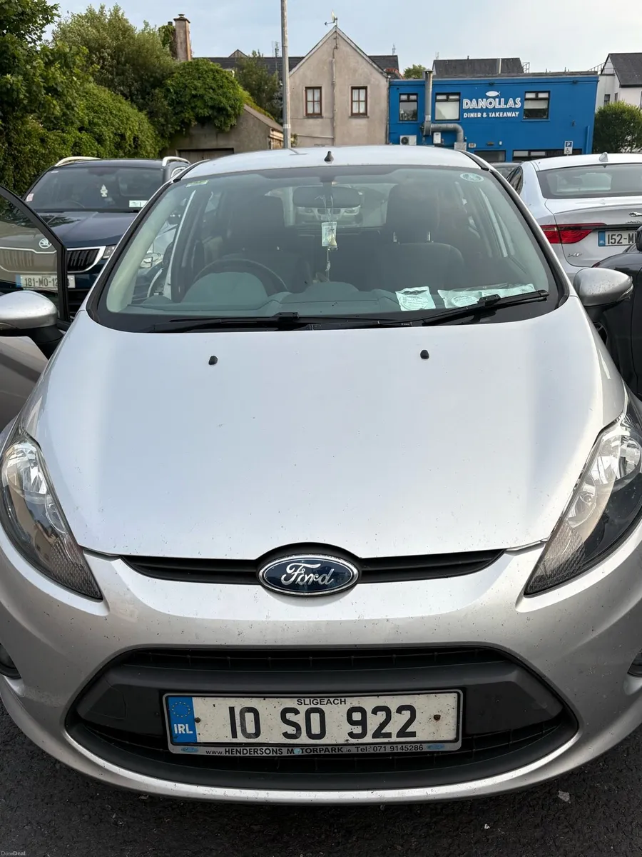 2010 ford fiesta - Image 1