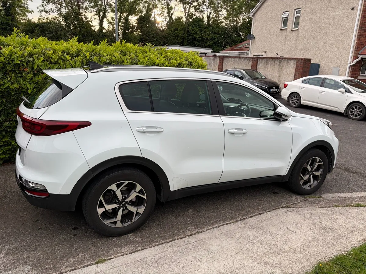 Kia Sportage- k3-Pan Roof - Image 2