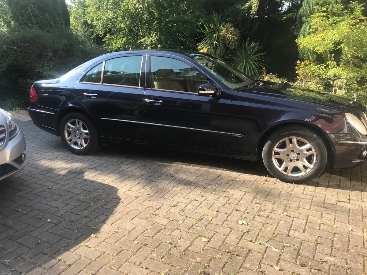 Mercedes e200 Kompressor Elegance Automatic - Image 1