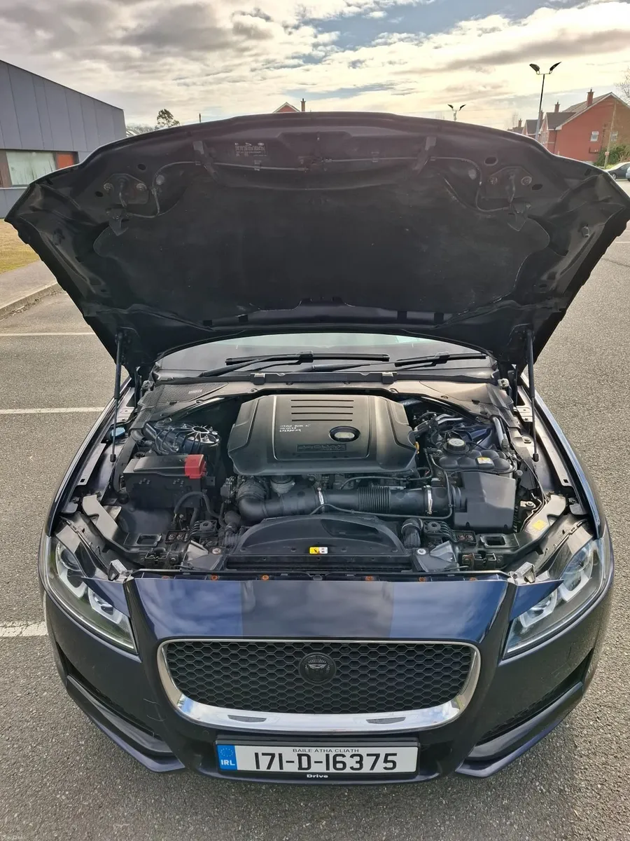 Jaguar XF 2017 - Image 6