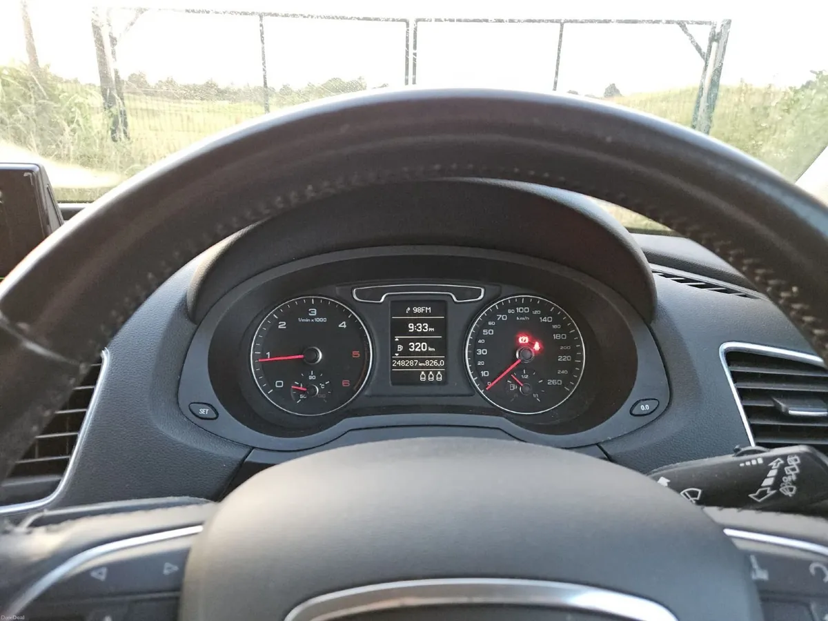 Audi Q3 2012 - Image 4