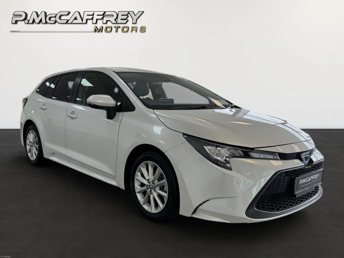 2022 Toyota Corolla S 1.8 Self Charging Hybrid - Image 3