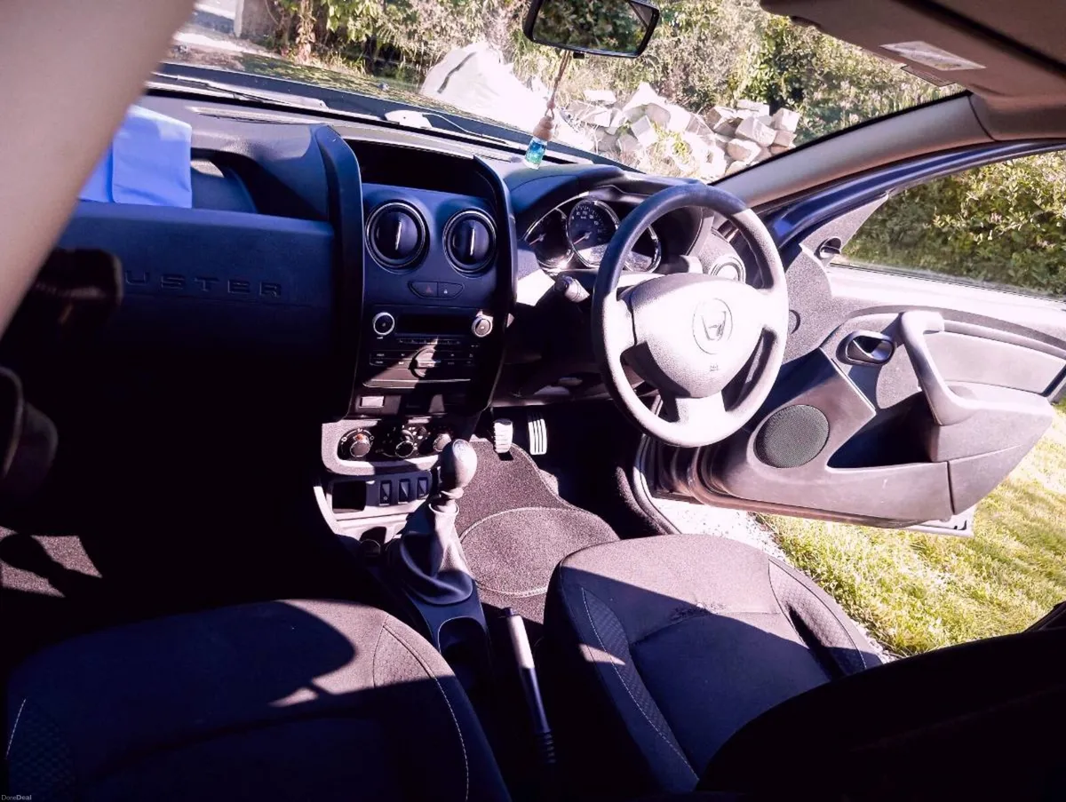 171 Dacia Duster Jeep 219,000km NCT end of Mar '27 - Image 3