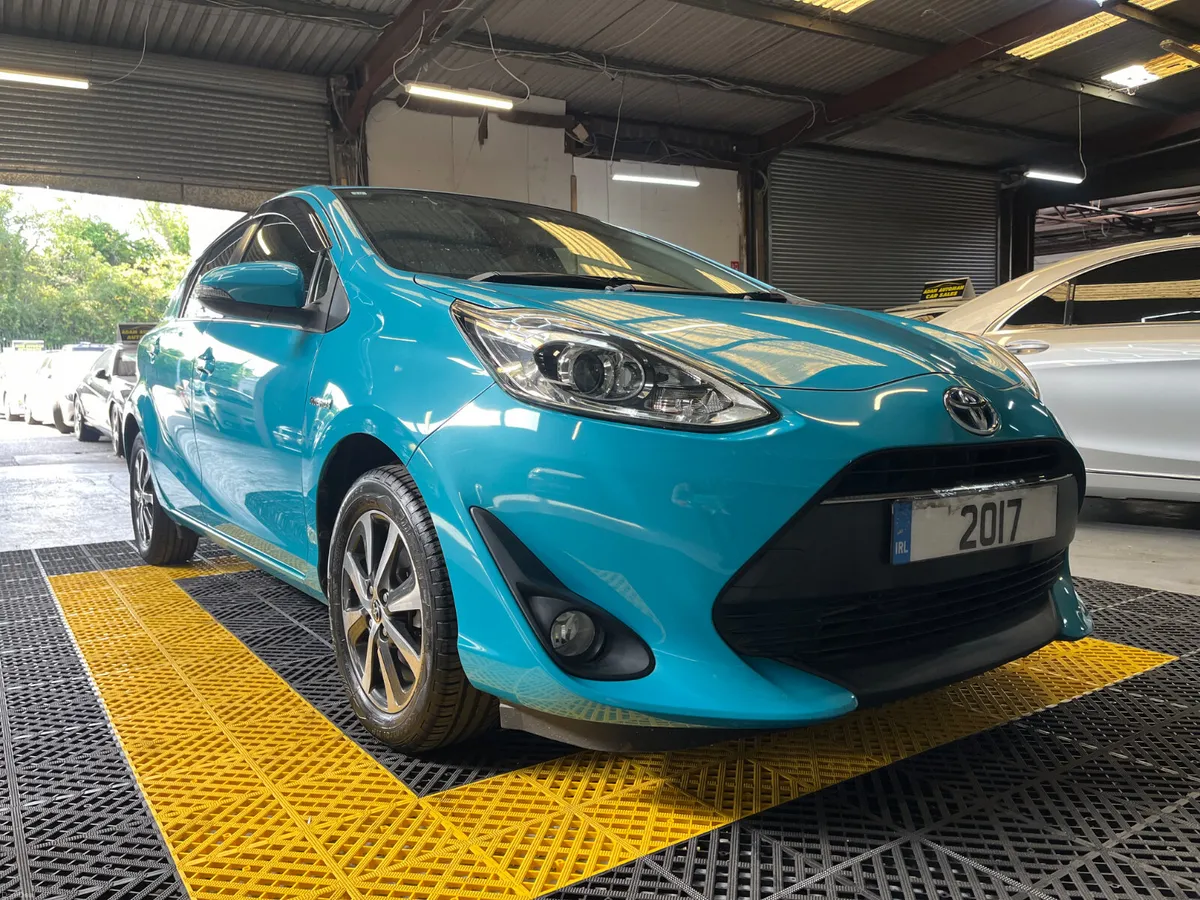 Toyota Aqua 2017 new shape - Image 1