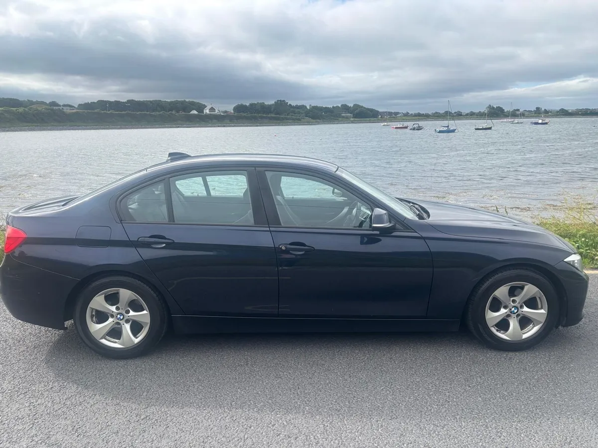 Bmw 320D 4dr Saloon - Image 2