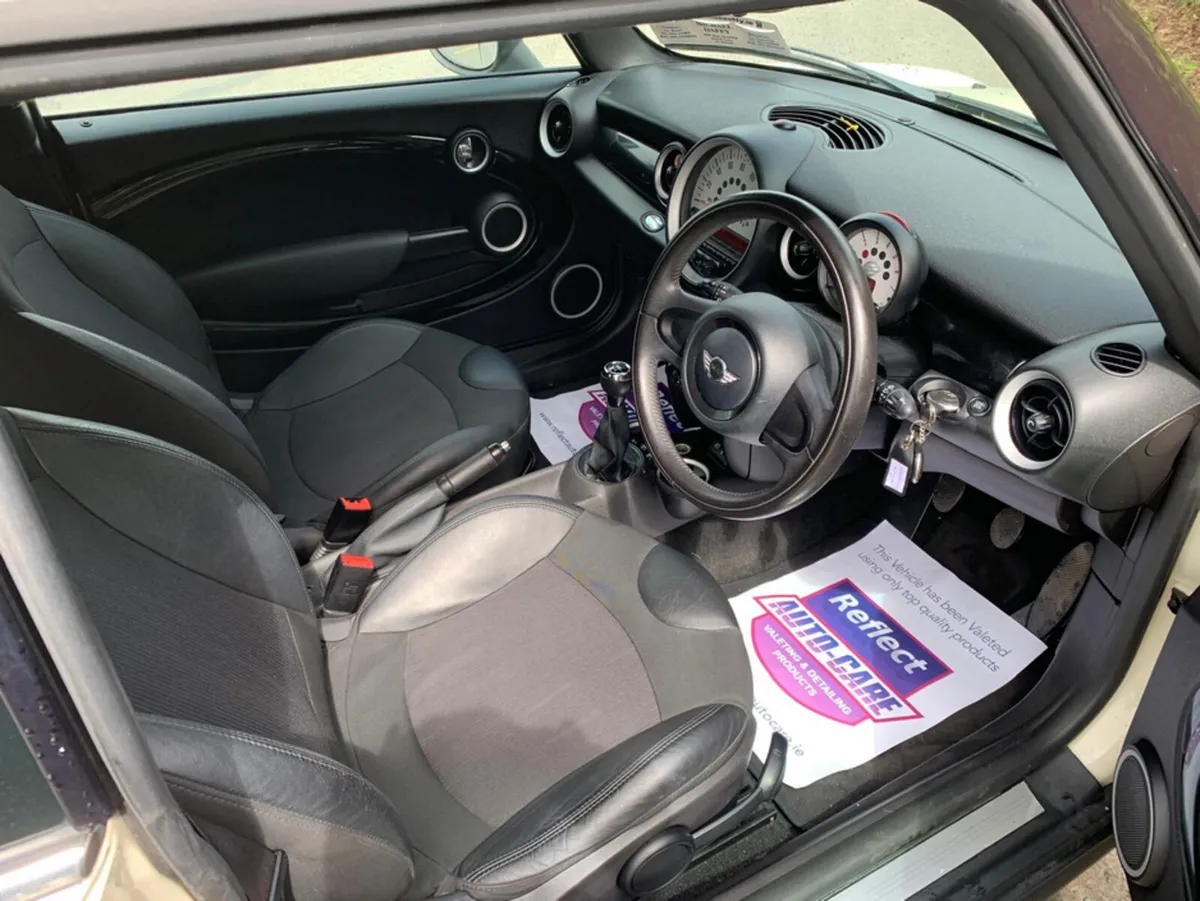 Mini Cooper 1.6 D 3DR 2.0 SD 2DR AUTO COOPER - Image 5