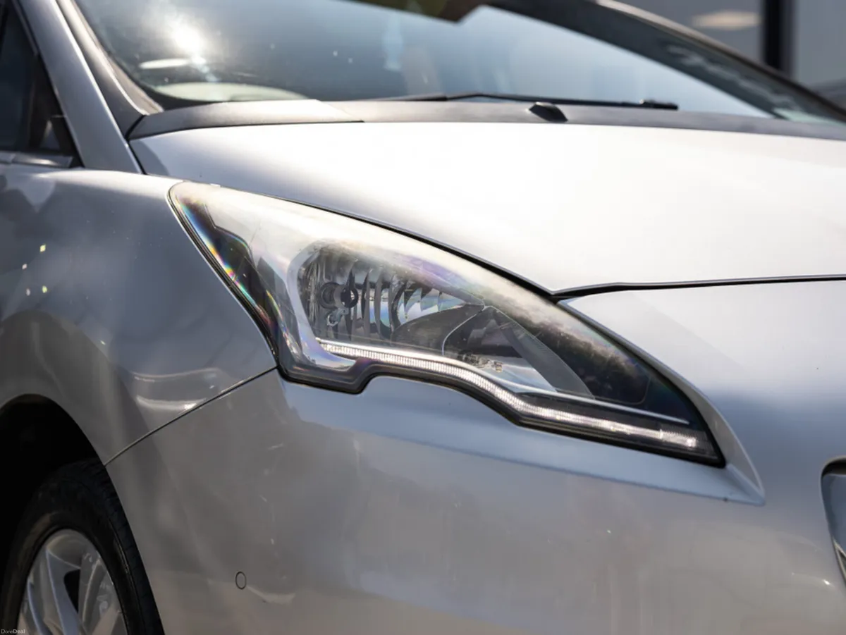 Peugeot 5008 1.6 HDI BLUE ACTIVE 120BHP 5DR - Image 6