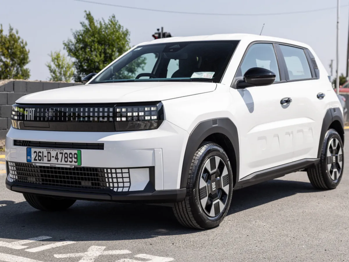 Fiat Panda ICON 44KWH 83KW 5DR AUTO - Image 3