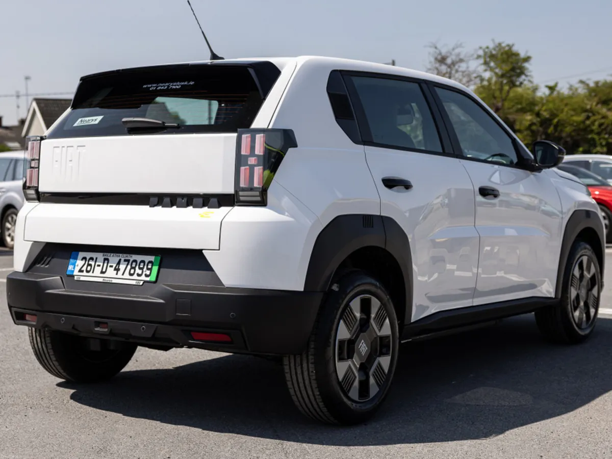 Fiat Panda ICON 44KWH 83KW 5DR AUTO - Image 4