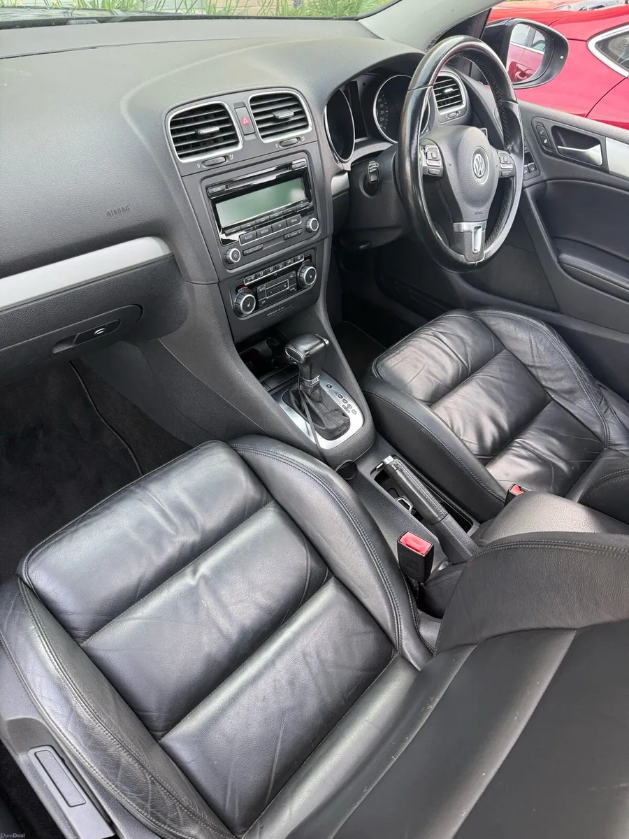 Volkswagen Golf 1.4 TSI 160HP Leather - Rare spec - Image 6