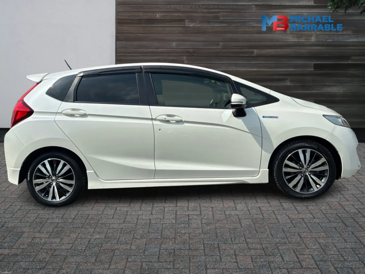 Honda Fit 1.5L Petrol Hybrid Automatic RS - Image 4