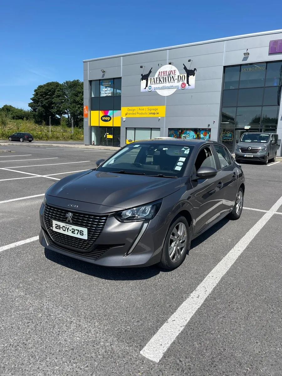 Peugeot 208 1.5 L Diesel - Image 3