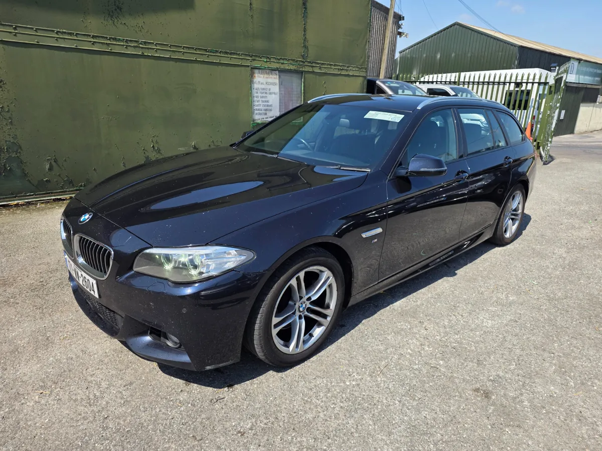 BMW 5-Series 2017 520d M-Sport Touring - Image 6