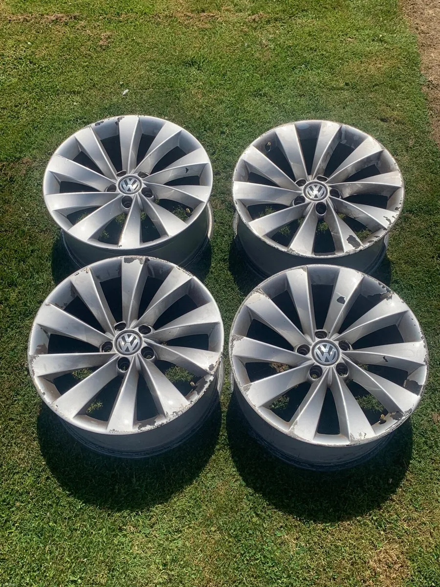 Volkswagen Scirocco 2010 - Image 1