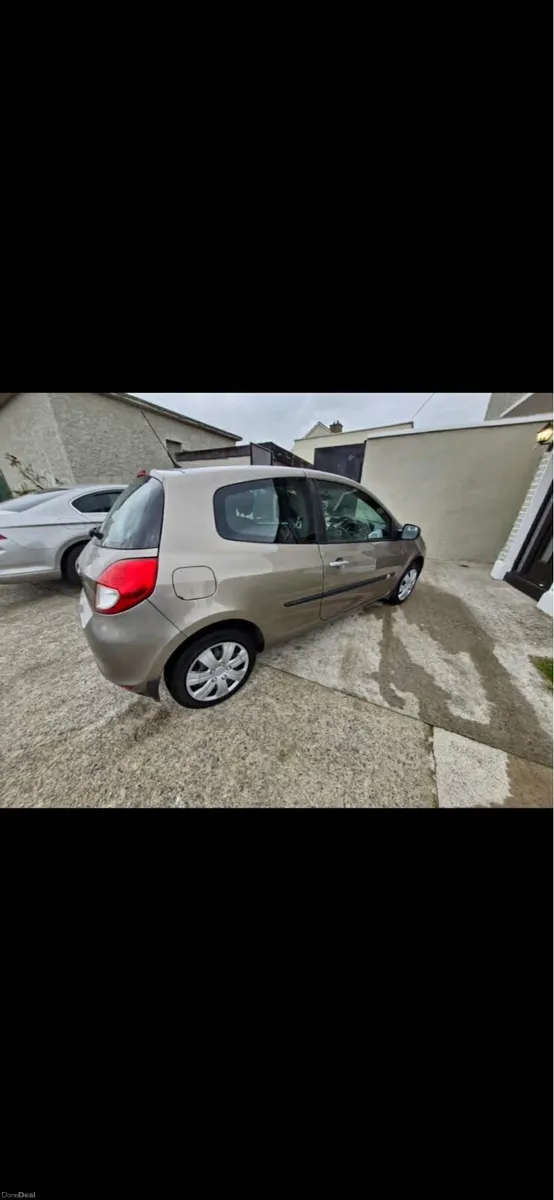 Renault Clio - Image 4