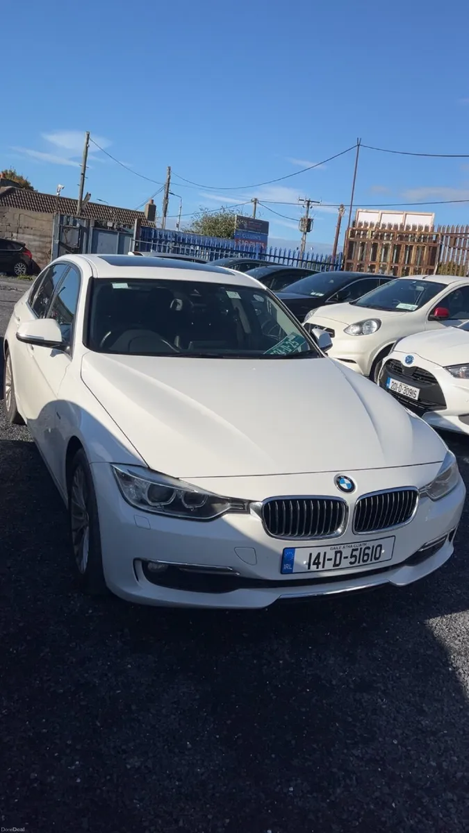 BMW 320i 2014 - Image 4