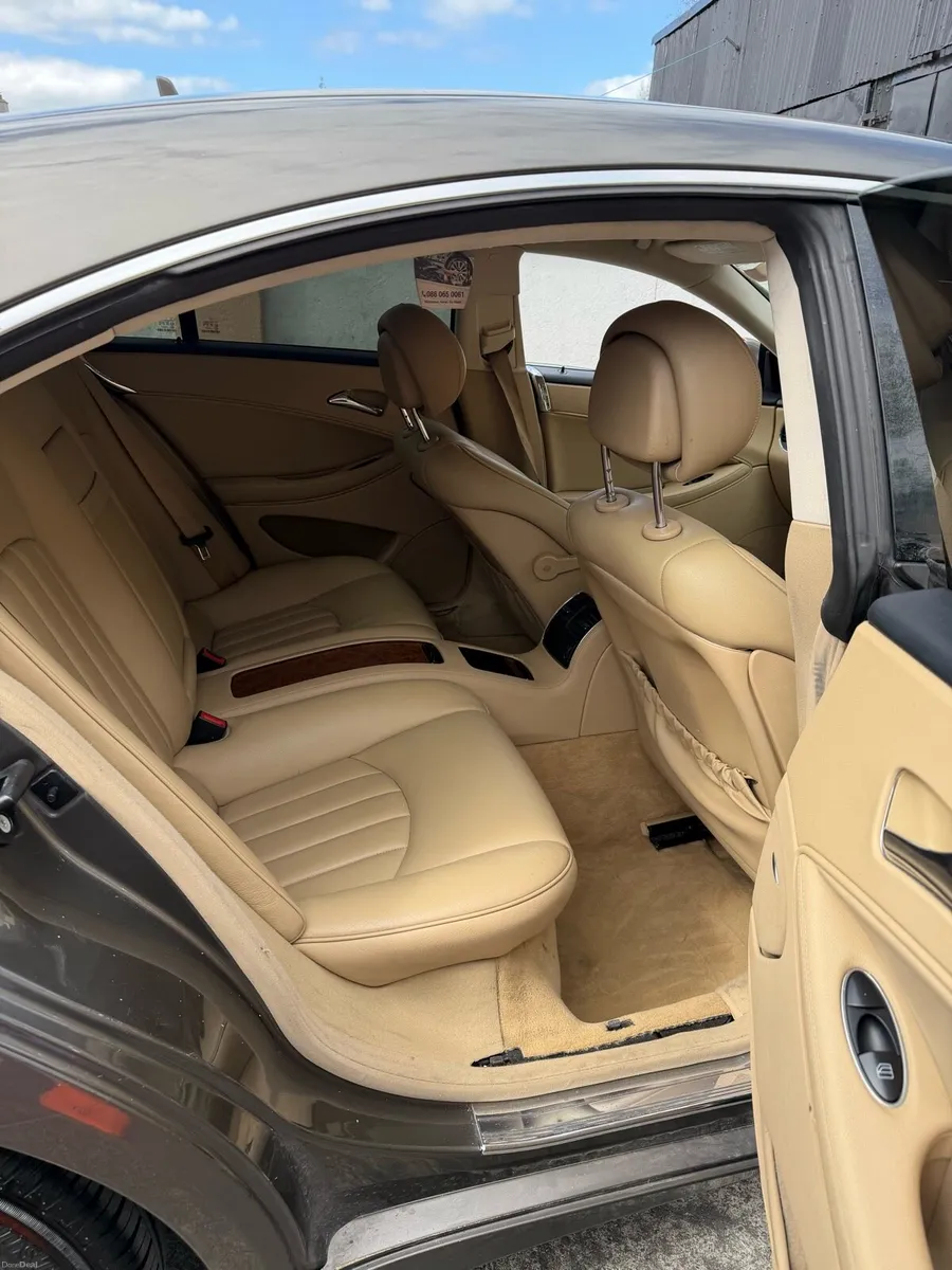 Mercedes Cls320 - Image 4