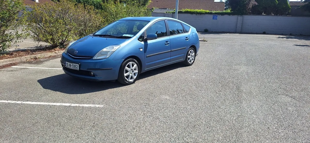 Toyota Prius 2006 - Image 1