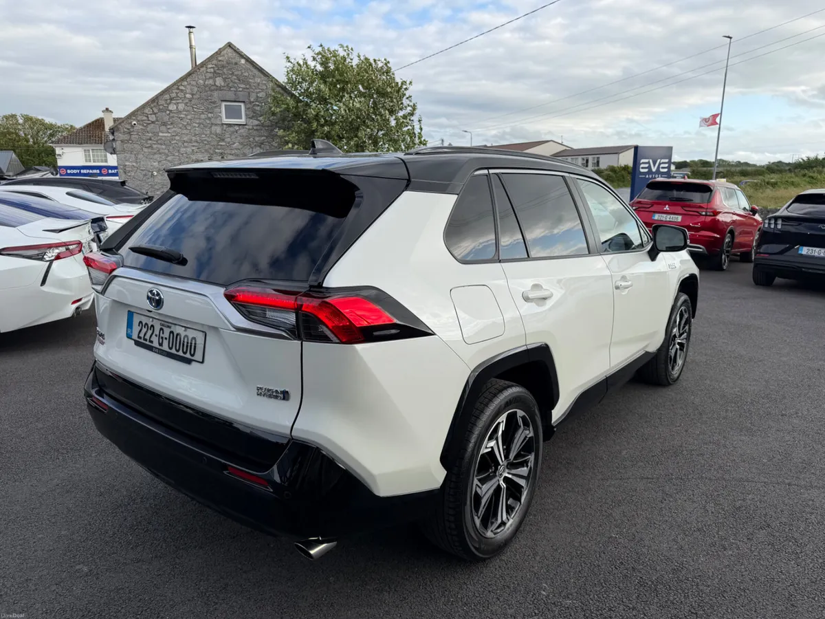 4X4 Plug-in Hybrid - Prime model - Massive spec - Image 3