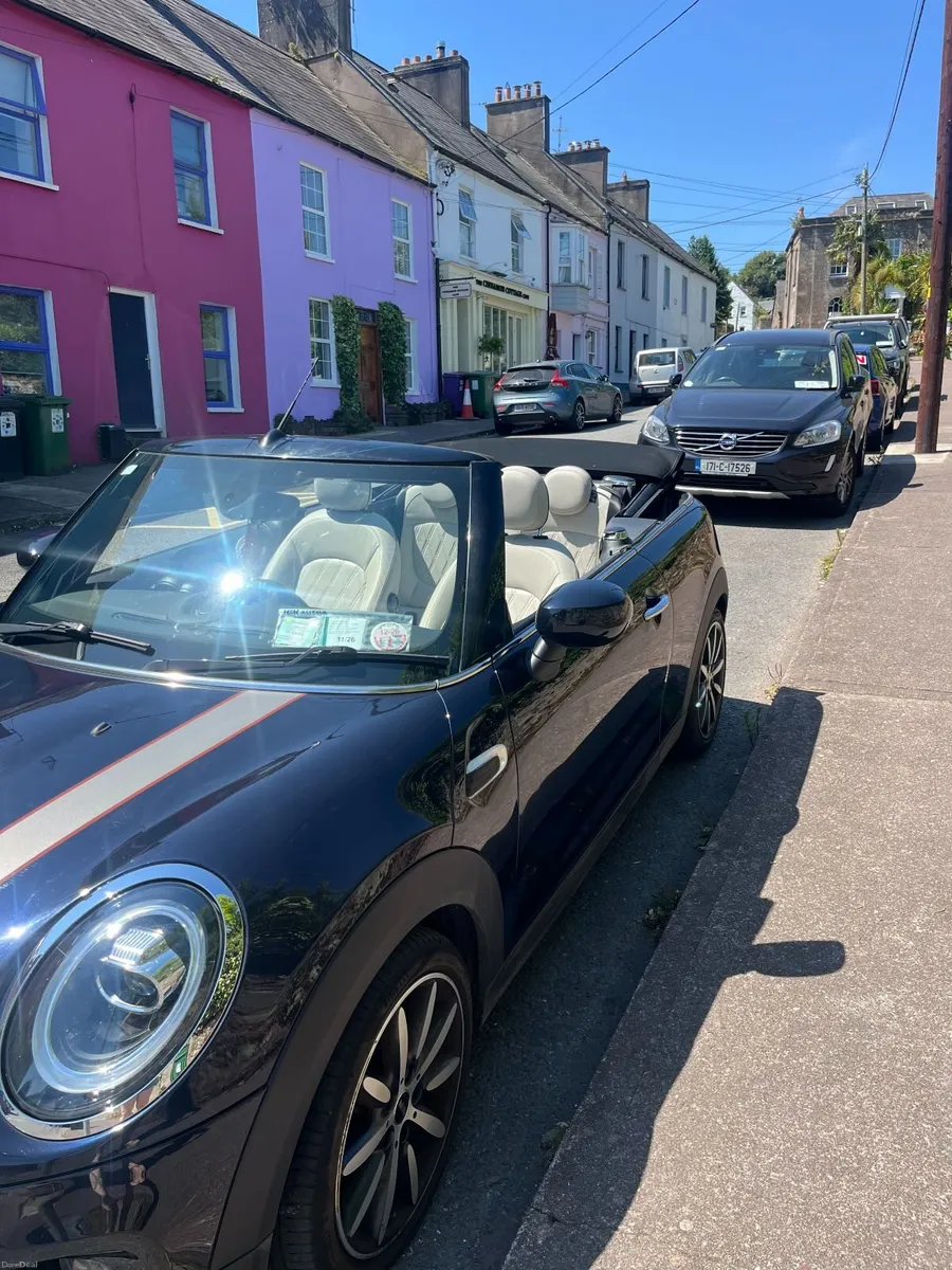 Mini Cooper Convertible 2020 - Image 2
