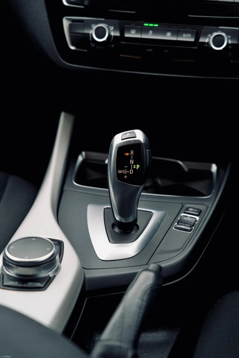 BMW 118i 2018 Sport with full history - Image 2