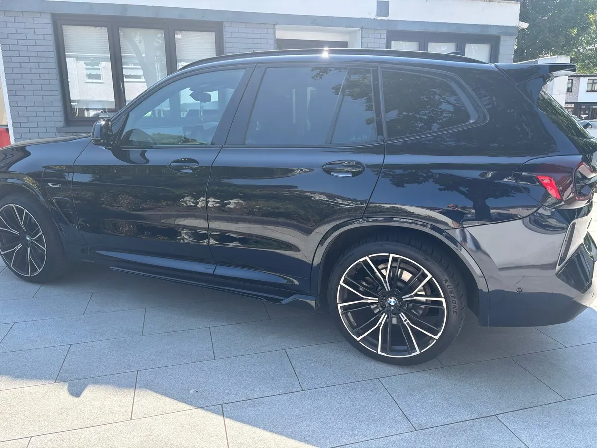 Car - Image 4