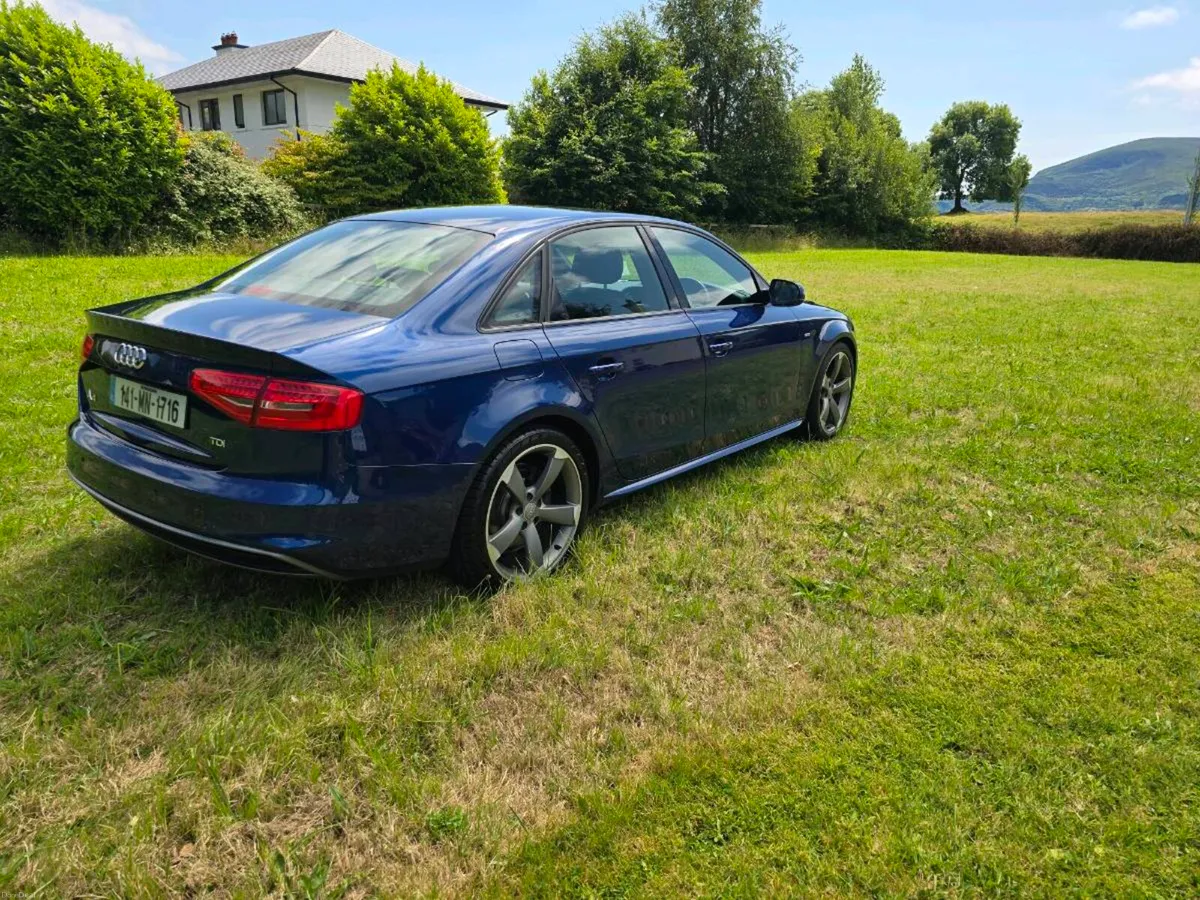 Audi A4 S line black edition 2 L Diesel - Image 2