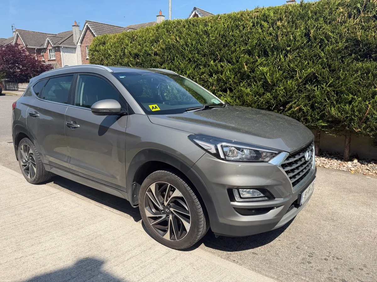 2019 Hyundai tuscon - Image 1