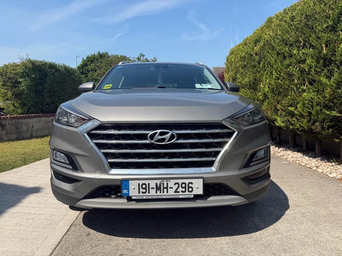 2019 Hyundai tuscon - Image 2