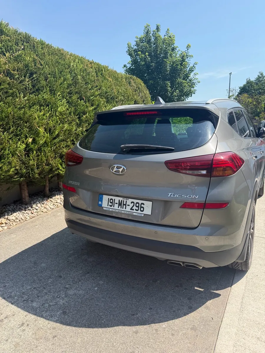 2019 Hyundai tuscon - Image 4