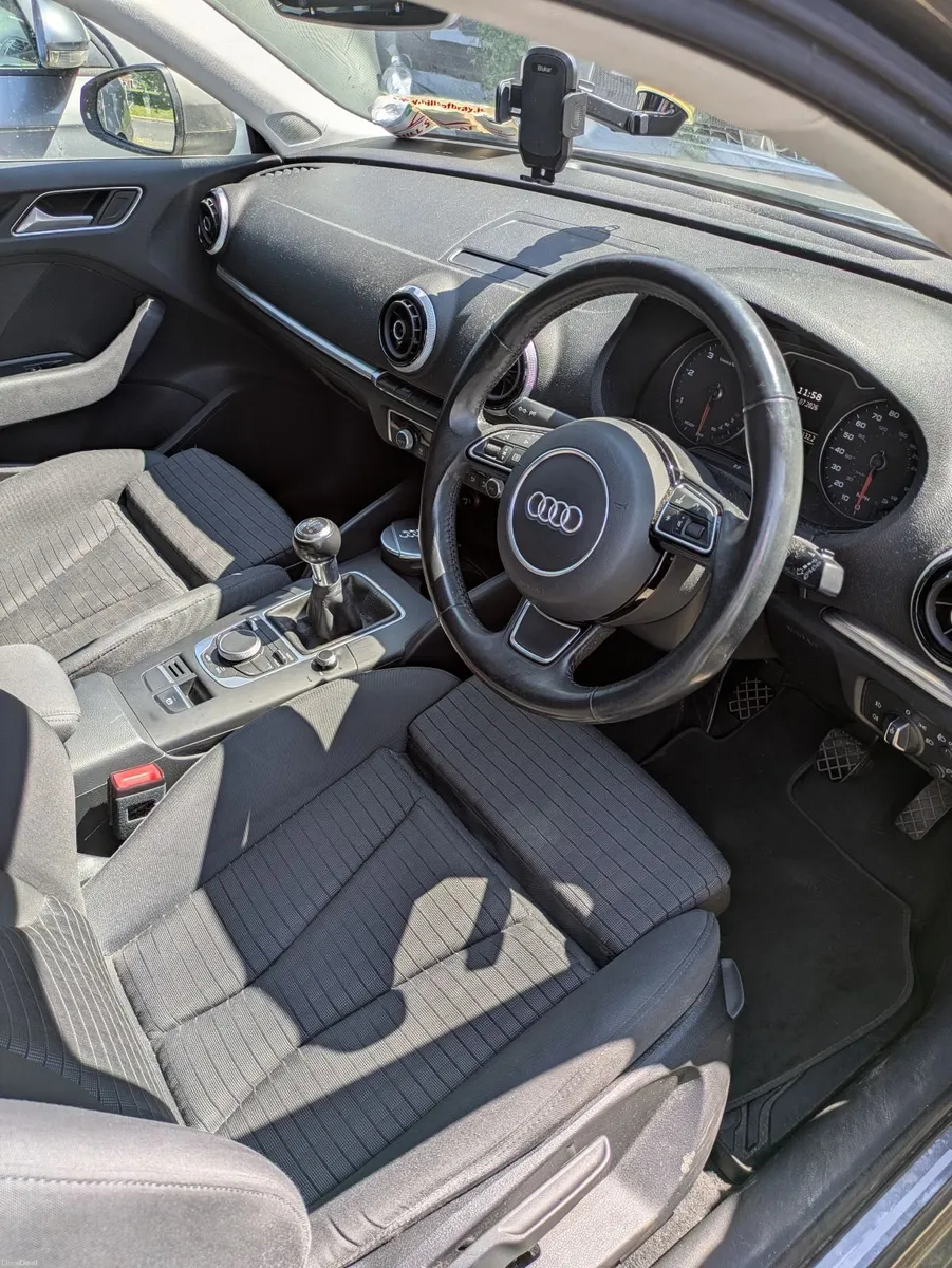 Audi A3 2015 - Image 4
