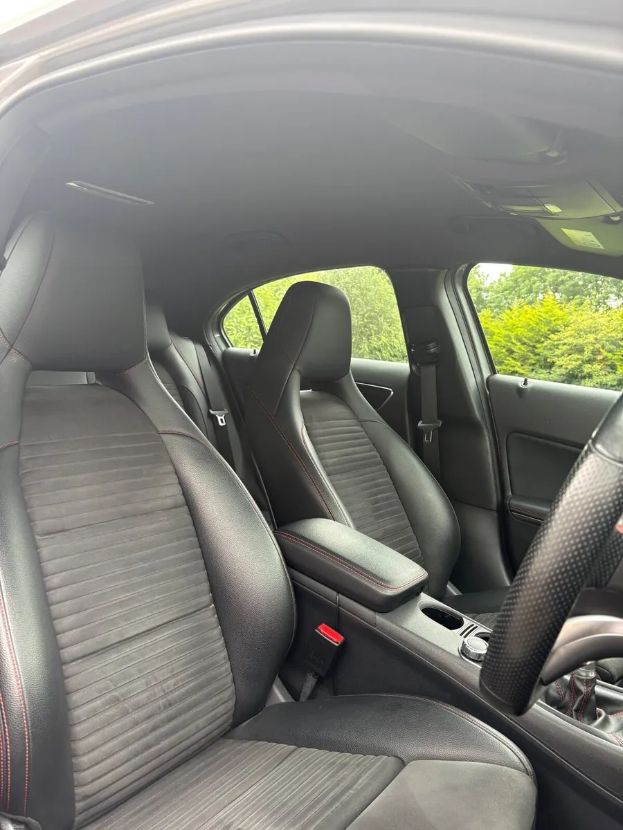 Mercedes-Benz A-Class 2016 - Image 4