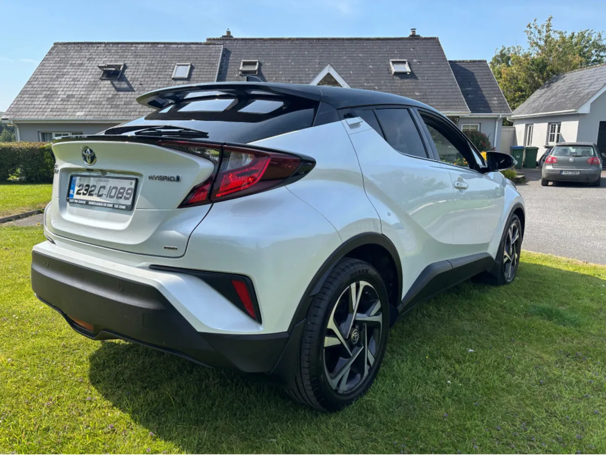 Toyota C-HR HYBRID SPORT 4DR AUTO - Image 4