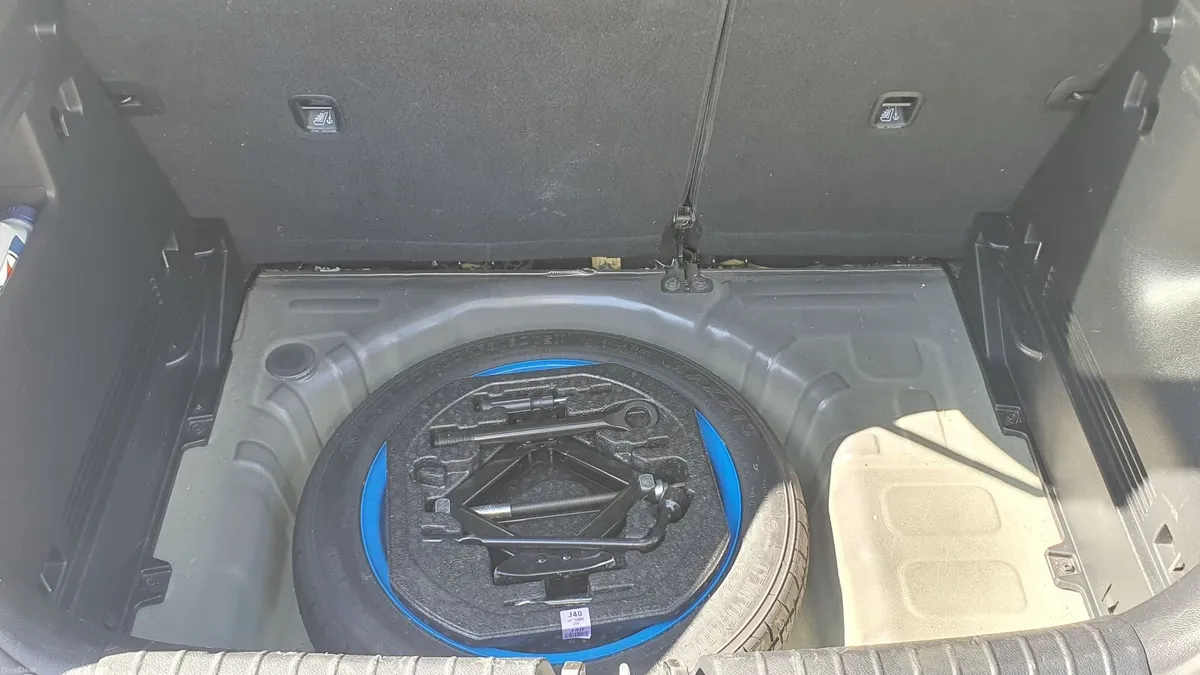 2018 Kia Stonic K2 1.4 Petrol - Image 3
