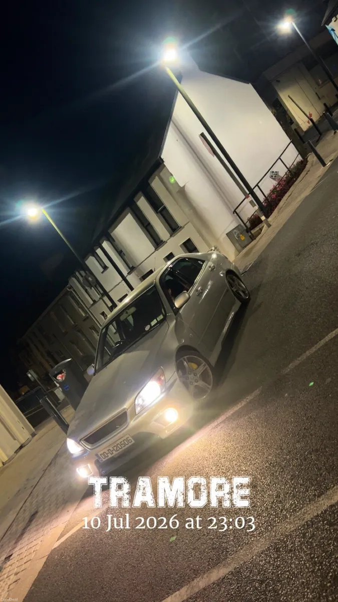 Lexus is200 - Image 2