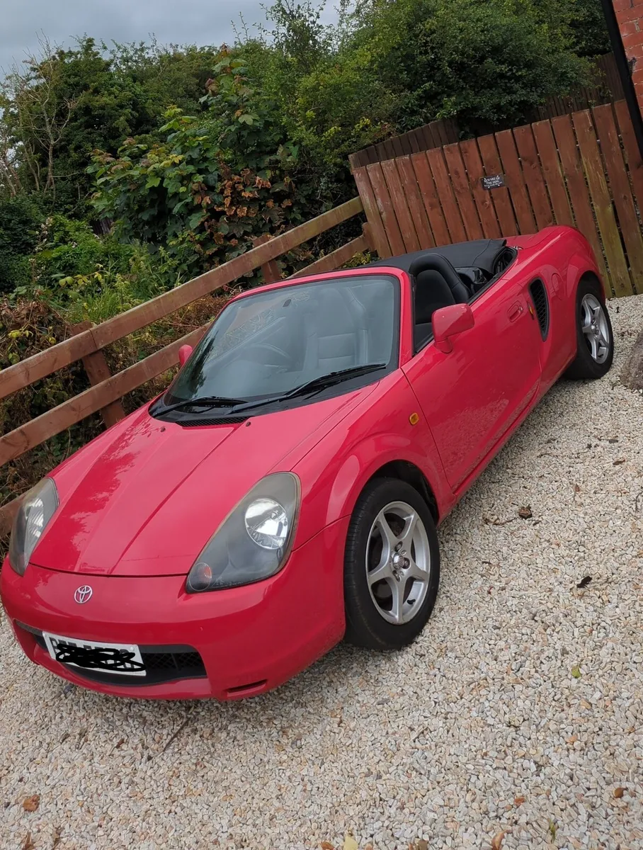 Toyota MR2 - Image 2