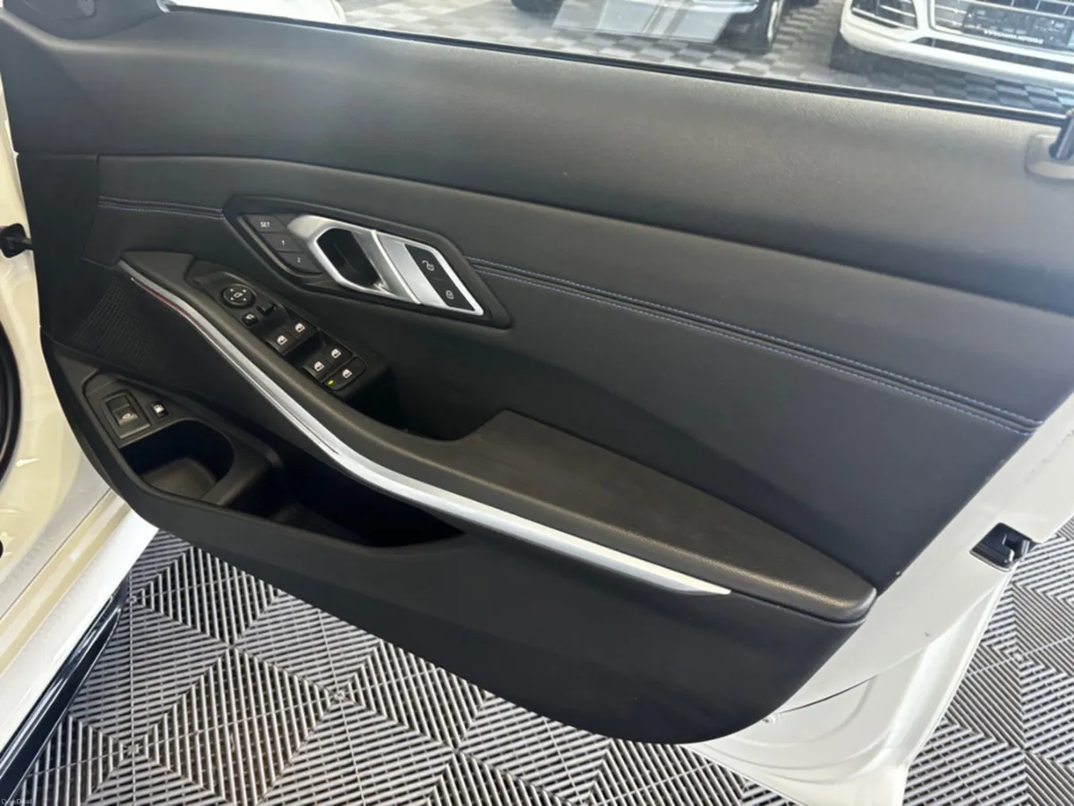 BMW 3-Series 2.0 3LA 5X20 4DR AUTO - Image 6